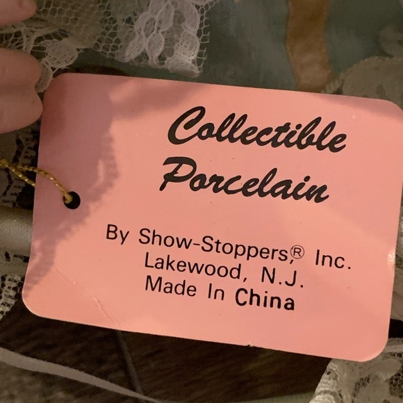 Elegant Collectible Porcelain Doll - Picture 4 of 12